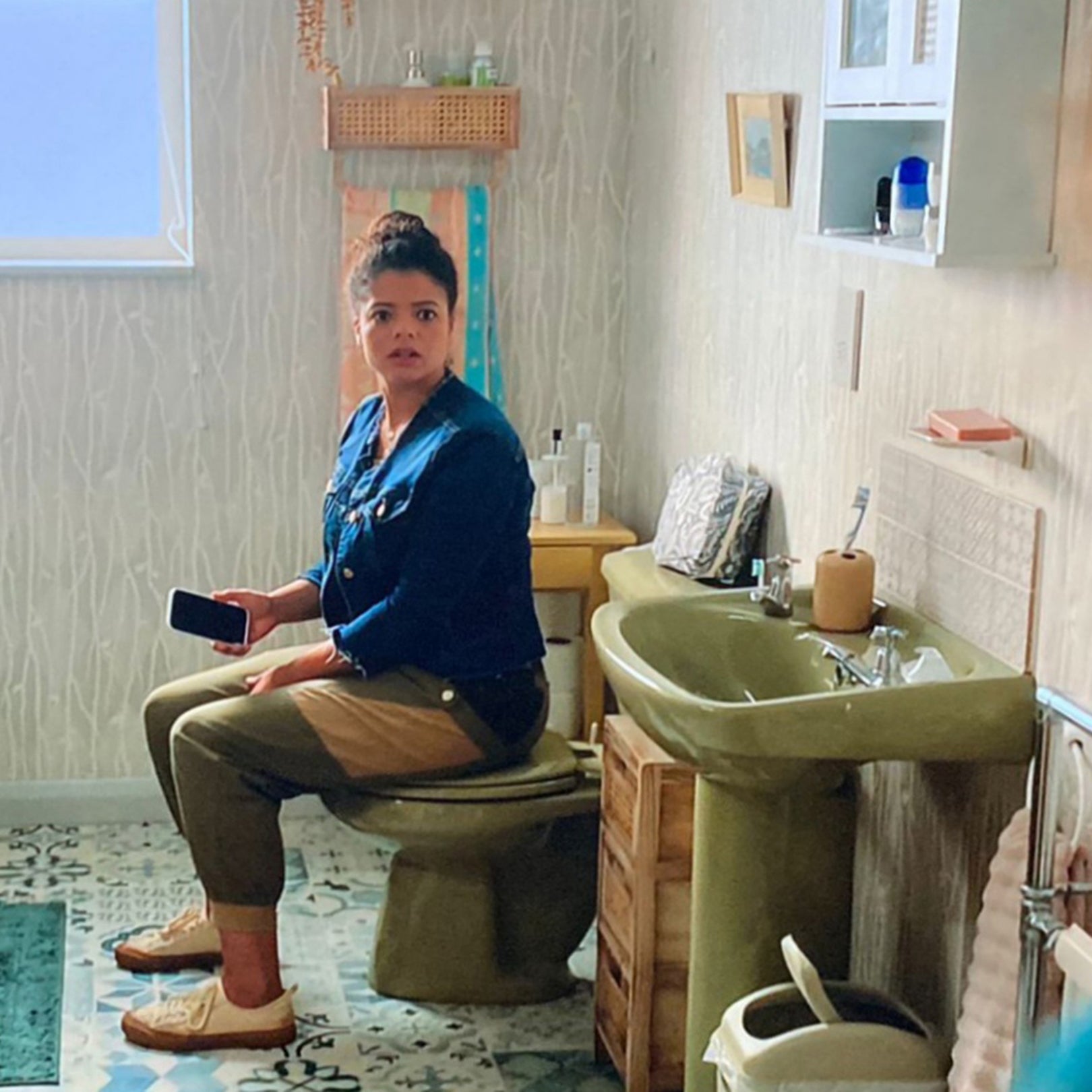 Retro Avocado bathroom scene TV film props