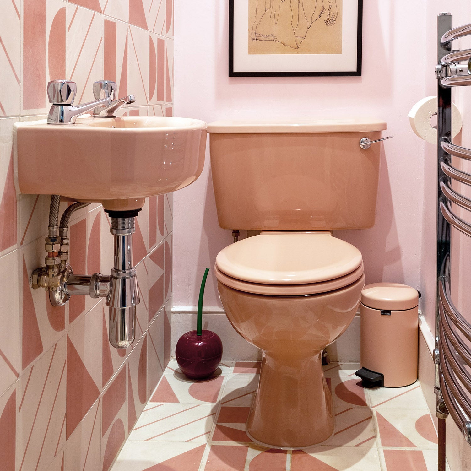 Retro cloakroom set Coral Pink, toilet, sink basin, taps, funky tiles, The Bold Bathroom Company 
